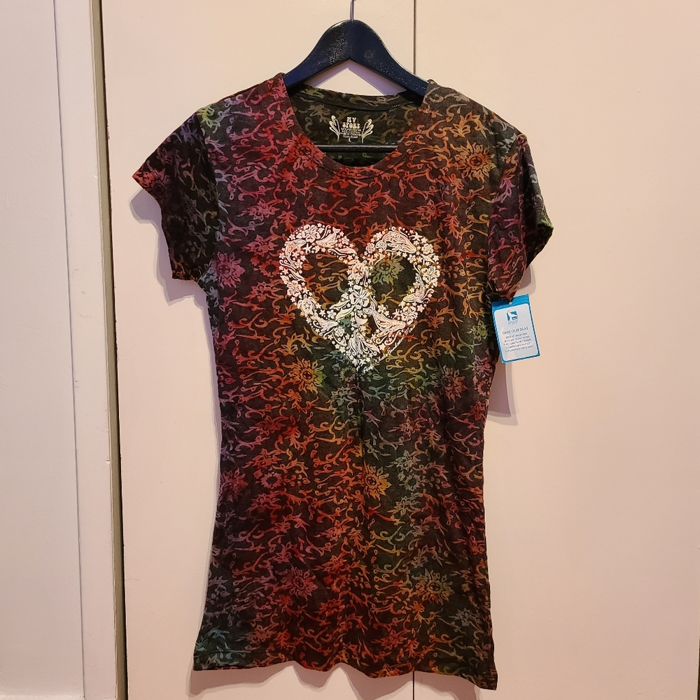 BNWT Tye dye inspired Pacific Whale Foundation tee